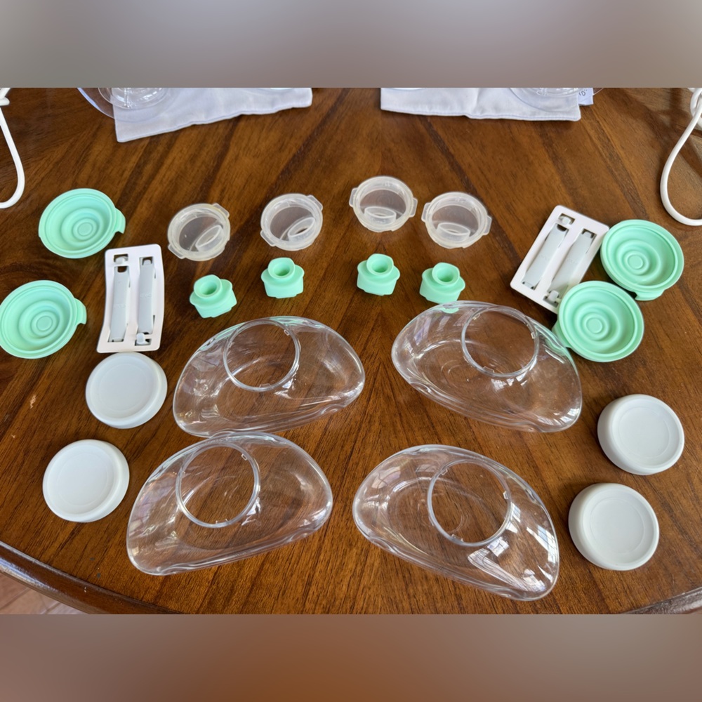 Elvie Silent Wearable Double Breastpump - Picture 5 of 8